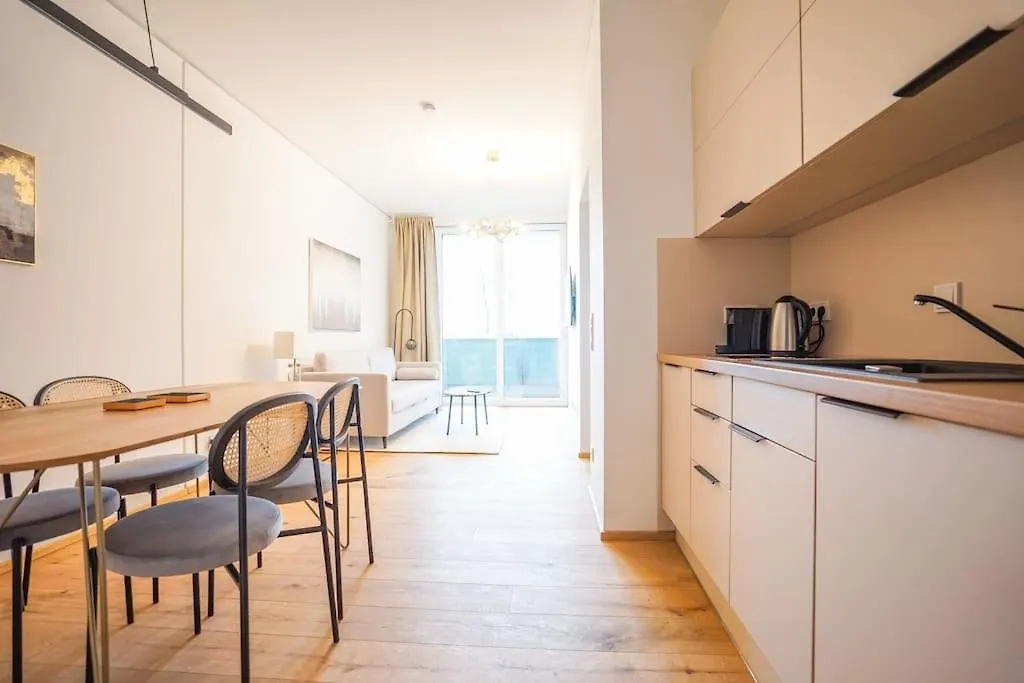 Apartment Executive Suite W/ Rooftop Pool Vienna Austria